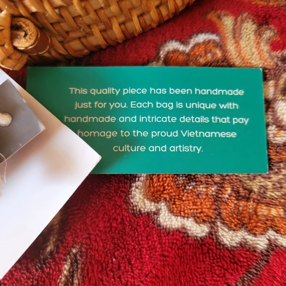 Rattan Straw Crossbody Bag. - Picture 2 of 5